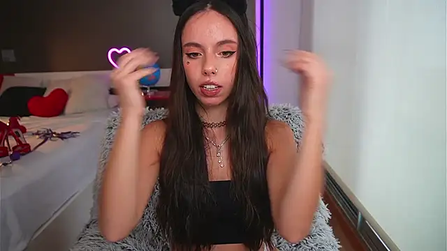 Dayna Nebula online show from January 2025 01:35:02 PM