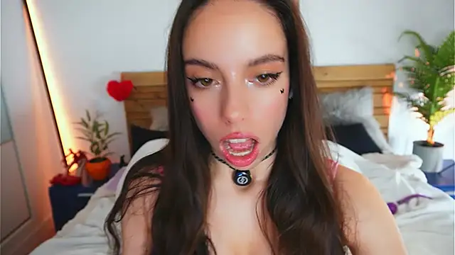 Dayna Nebula online show from May 2026 09:25:01 AM