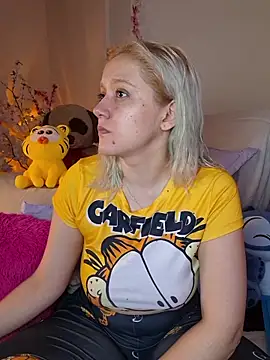 NaomiShimizu online show from November 2025 09:36:02 PM