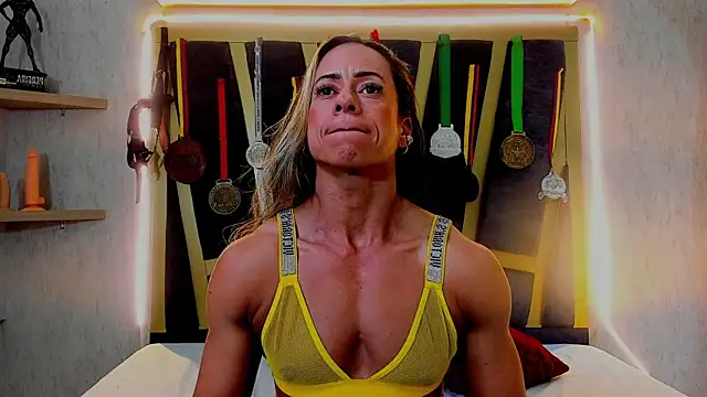 Khloe Rossich online show from May 2026 06:04:01 PM
