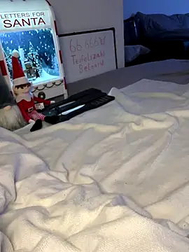 Snapshot of secret_dream415 chatting on November 2025 07:51:02 PM secret dream415 online show from November 2025 07:51:02 PM