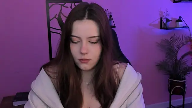 CoralineKeyns online show from March 2025 05:14:02 AM