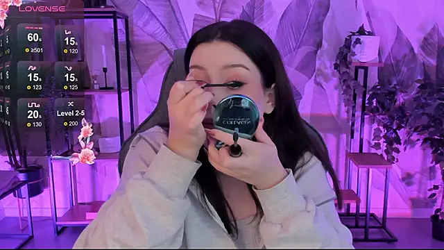 CoralineKeyns online show from September 2025 05:30:01 AM