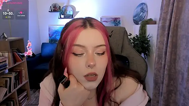 CoralineKeyns online show from April 2026 05:36:02 AM