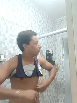 Nicolaskribeiro online show from May 2026 11:24:01 PM
