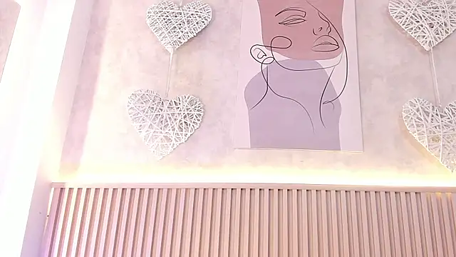 daiana curly online show from September 2025 07:48:02 PM