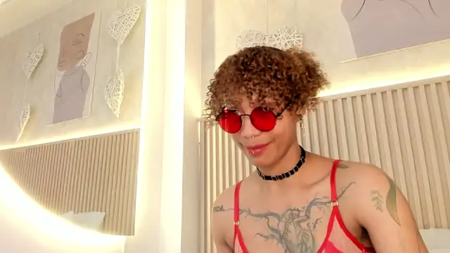 daiana curly online show from July 2026 08:27:01 PM