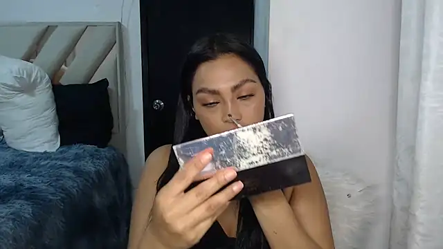 Snapshot of fairylatin222 chatting on September 2025 12:24:02 AM fairylatin222 online show from September 2025 12:24:02 AM