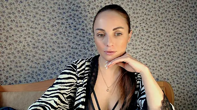 Snapshot of Tinadream20 chatting on January 2025 08:44:02 AM Tinadream20 online show from January 2025 08:44:02 AM