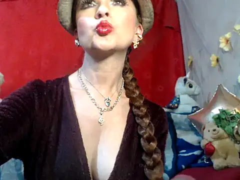 hottieperla online show from December 2024 07:58:02 PM