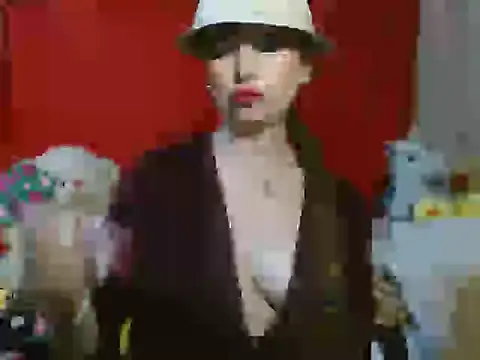 hottieperla online show from March 2026 09:00:02 PM