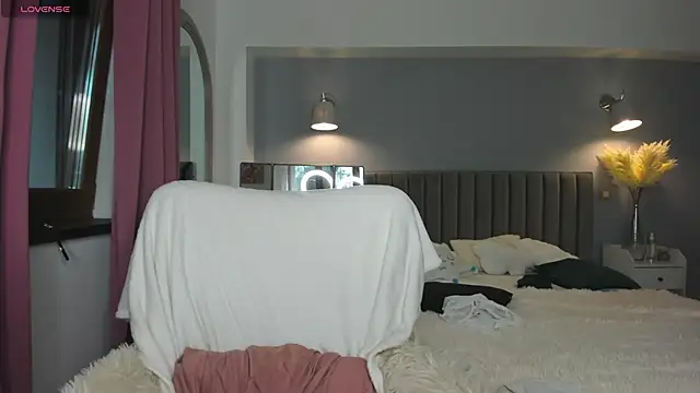 Awesome Jolie online show from September 2025 07:10:02 AM