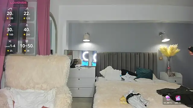 Awesome Jolie online show from October 2025 04:26:01 AM