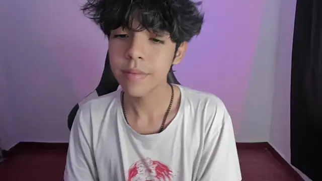 Snapshot of Alan26_ chatting on January 2025 02:58:02 PM Alan26 online show from January 2025 02:58:02 PM