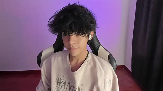 Snapshot of Alan26_ chatting on January 2025 03:24:01 PM Alan26 online show from January 2025 03:24:01 PM