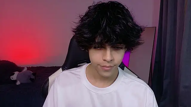 Alan26  online show from April 2026 01:31:02 AM