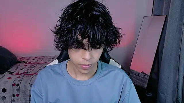 Alan26  online show from May 2026 07:47:02 AM