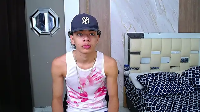 Snapshot of Harry_jhonsson chatting on November 2025 09:24:01 PM Harry jhonsson online show from November 2025 09:24:01 PM