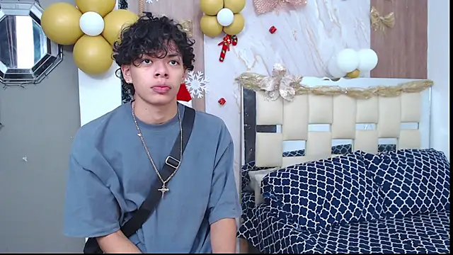 Snapshot of Harry_jhonsson chatting on November 2025 05:40:02 AM Harry jhonsson online show from November 2025 05:40:02 AM