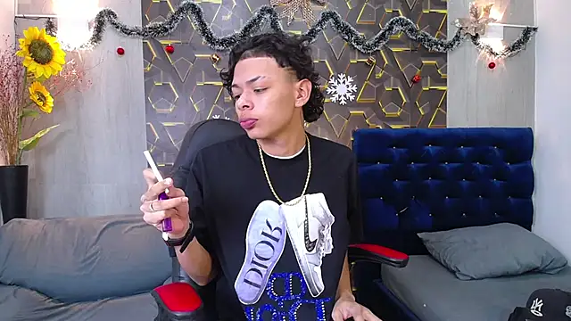 Snapshot of Harry_jhonsson chatting on December 2025 09:22:02 PM Harry jhonsson online show from December 2025 09:22:02 PM