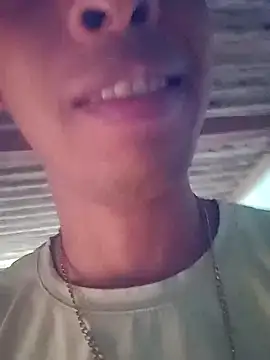 Snapshot of Yorlinz chatting on November 2025 01:07:02 PM Yorlinz online show from November 2025 01:07:02 PM