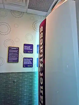 Snapshot of John19893 chatting on January 2025 04:40:01 PM John19893 online show from January 2025 04:40:01 PM