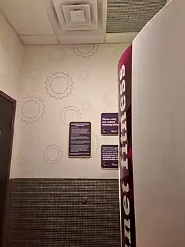 Snapshot of John19893 chatting on February 2025 01:11:01 AM John19893 online show from February 2025 01:11:01 AM