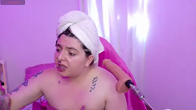 Sachi Meow online show from May 2026 07:42:02 PM