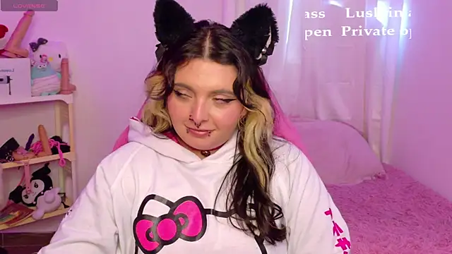 Sachi Meow online show from May 2026 07:10:02 PM