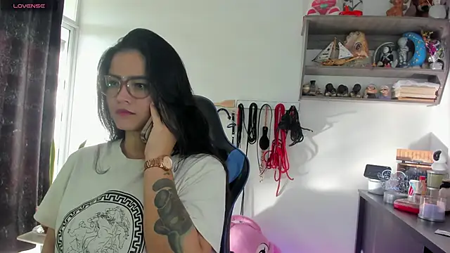 scarlet-kennedy98 online show from December 2024 09:06:02 PM