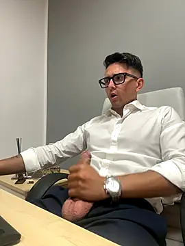 masterboss  online show from September 2025 11:54:02 AM