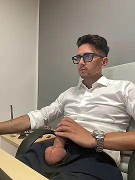 masterboss  online show from September 2025 11:32:01 AM