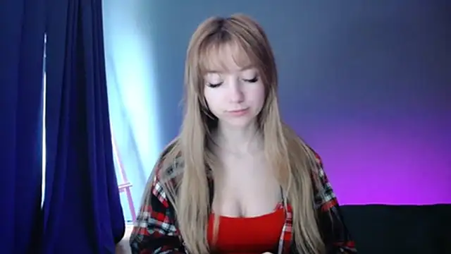 LuciaYoung online show from March 2025 07:21:02 AM