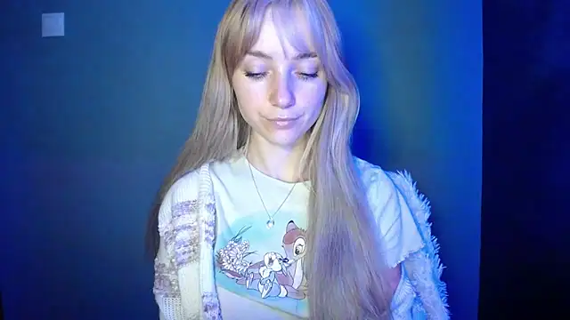 LuciaYoung online show from September 2025 06:35:01 PM