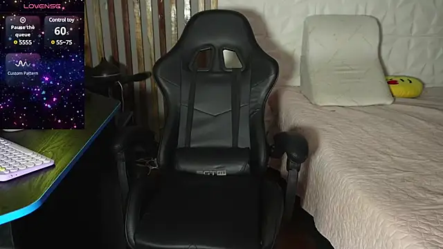 argiee taylorxs2 online show from February 2025 12:02:01 AM