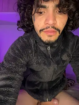 aangie  uwu online show from February 2025 05:25:01 AM