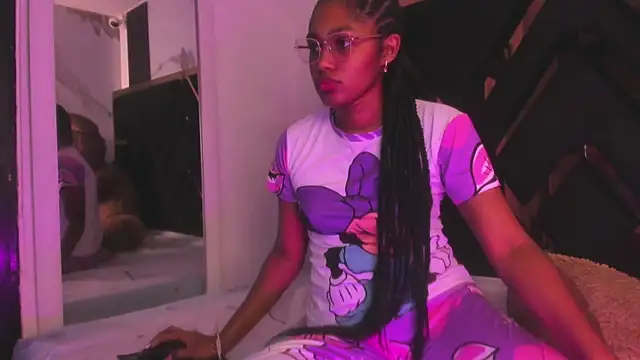 Snapshot of Ebony_beautifull chatting on September 2025 01:38:02 AM Ebony beautifull online show from September 2025 01:38:02 AM