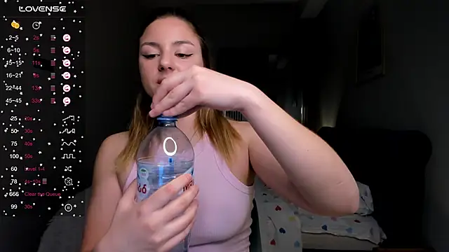 ThreeshaWhite online show from March 2025 03:53:02 PM