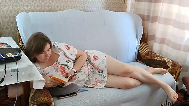 Snapshot of franceska_blue chatting on July 2026 10:39:01 AM franceska blue online show from July 2026 10:39:01 AM