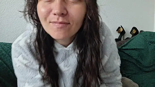 Cyndee Winter online show from September 2025 06:39:02 AM