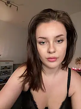Snapshot of MaribelRiver chatting on July 2026 06:45:01 PM MaribelRiver online show from July 2026 06:45:01 PM