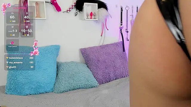 Snapshot of Jentokio chatting on February 2025 04:01:01 AM Jentokio online show from February 2025 04:01:01 AM