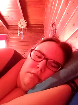 Snapshot of gatitabuena-90 chatting on March 2026 02:50:01 PM gatitabuena-90 online show from March 2026 02:50:01 PM