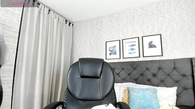 Snapshot of emma__smith1 chatting on February 2025 11:58:01 AM emma smith1 online show from February 2025 11:58:01 AM