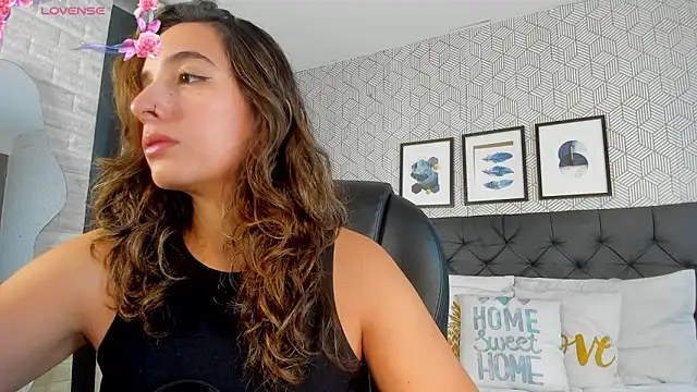 Snapshot of emma__smith1 chatting on March 2025 12:59:02 PM emma smith1 online show from March 2025 12:59:02 PM