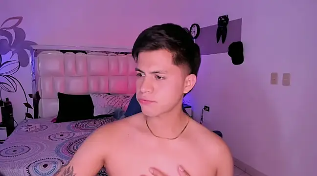 Niicky1  online show from February 2025 09:04:02 PM