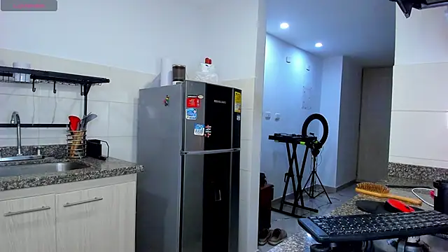 AbrilStivenson  online show from February 2025 02:12:02 AM