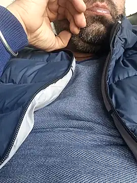 Snapshot of lund_lol chatting on February 2025 10:39:02 AM lund lol online show from February 2025 10:39:02 AM