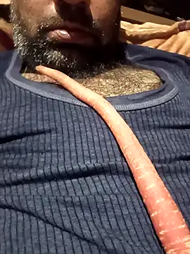 Snapshot of lund_lol chatting on February 2025 07:25:02 PM lund lol online show from February 2025 07:25:02 PM