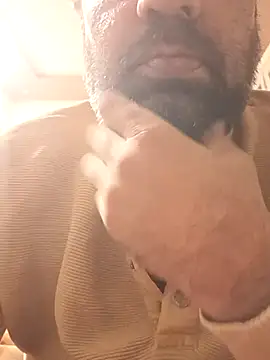 Snapshot of lund_lol chatting on March 2025 01:23:02 PM lund lol online show from March 2025 01:23:02 PM